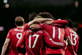 易游体育 -曼联足总杯曼联考文垂