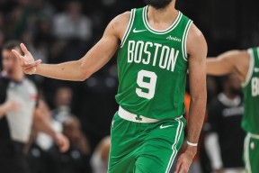 易游体育 -包含波士顿凯尔特人训练开放日；清晨刷新队史纪录引欢呼；NBA常规赛在即；高层口径保持一致的词条